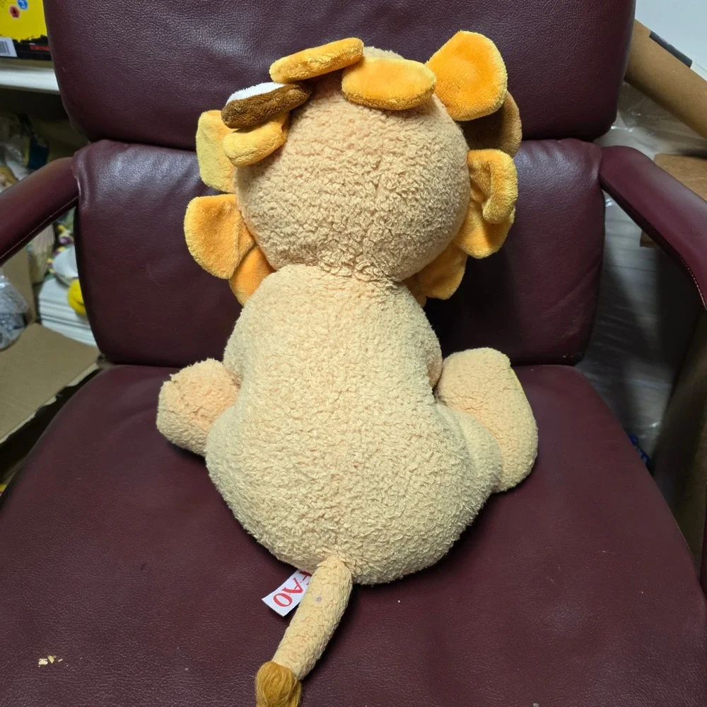 FAO Schwarz Lion Plush Stuffed Animal Tan Orange Yellow 2010 Toys R Us 496913